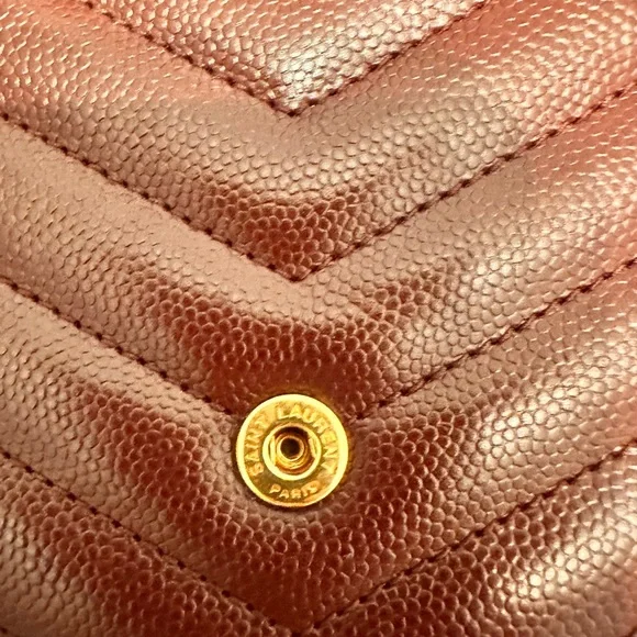 YSL AUTHENTIC medium sized gorgeous maroon color wallet on chain - Picture 3 of 12